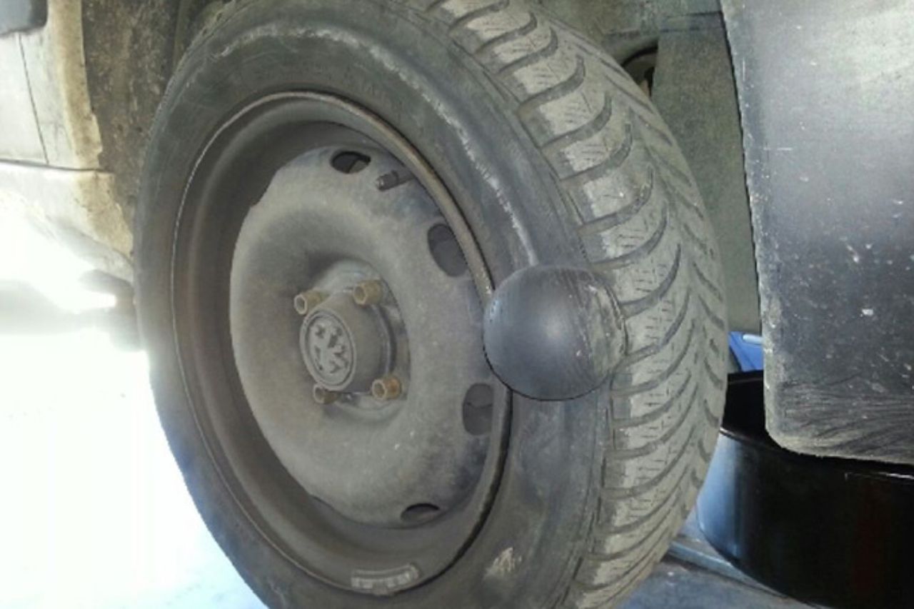Hernie sur pneu de voiture