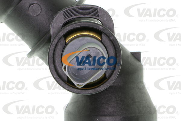 Bride de liquide de refroidissement VAICO V10-9760